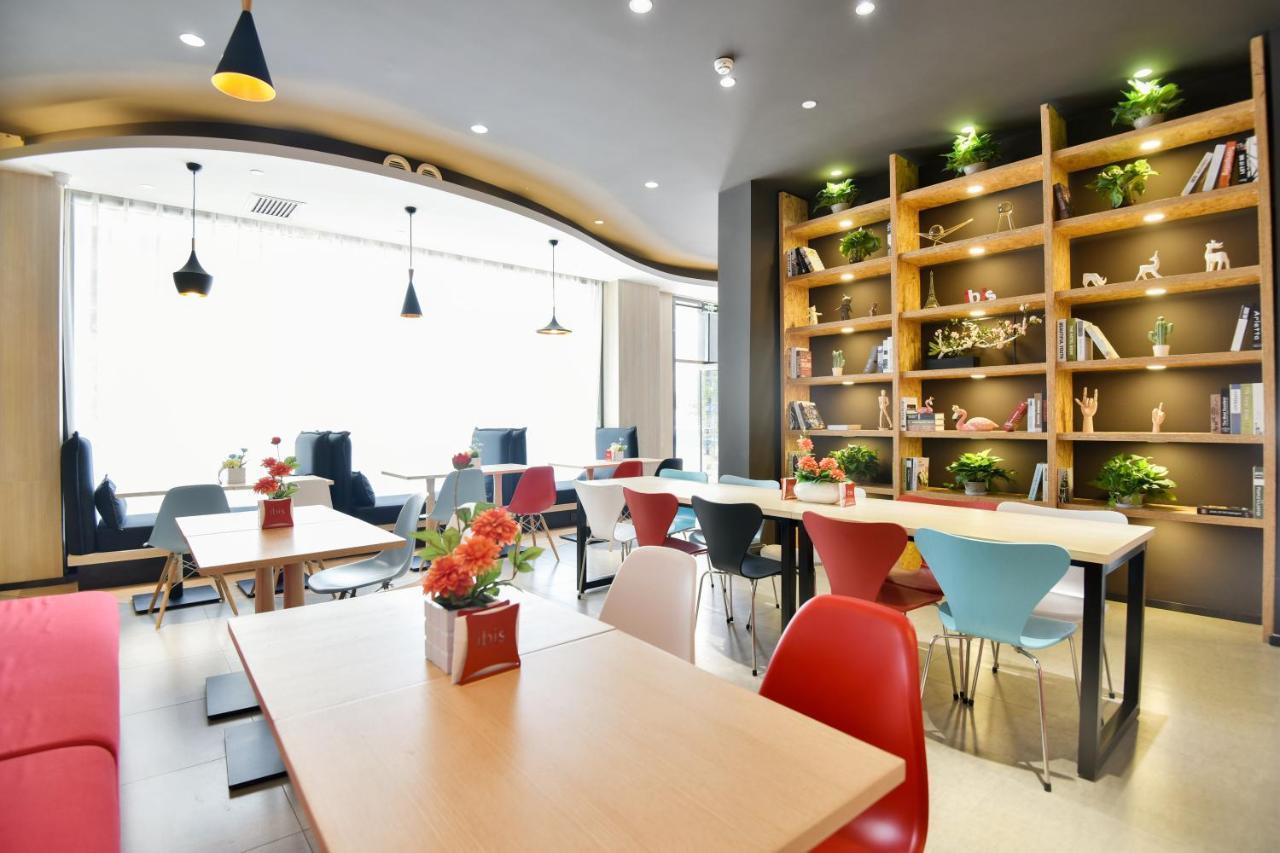宜必思酒店兰州安宁海关店 外观 照片